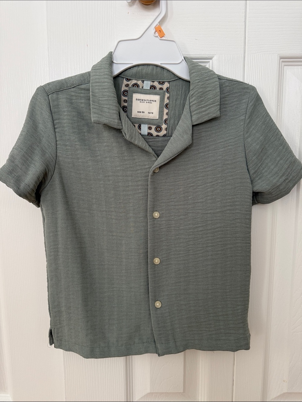 Denim & Flower Sage Green Textured Short Sleeve Shirt